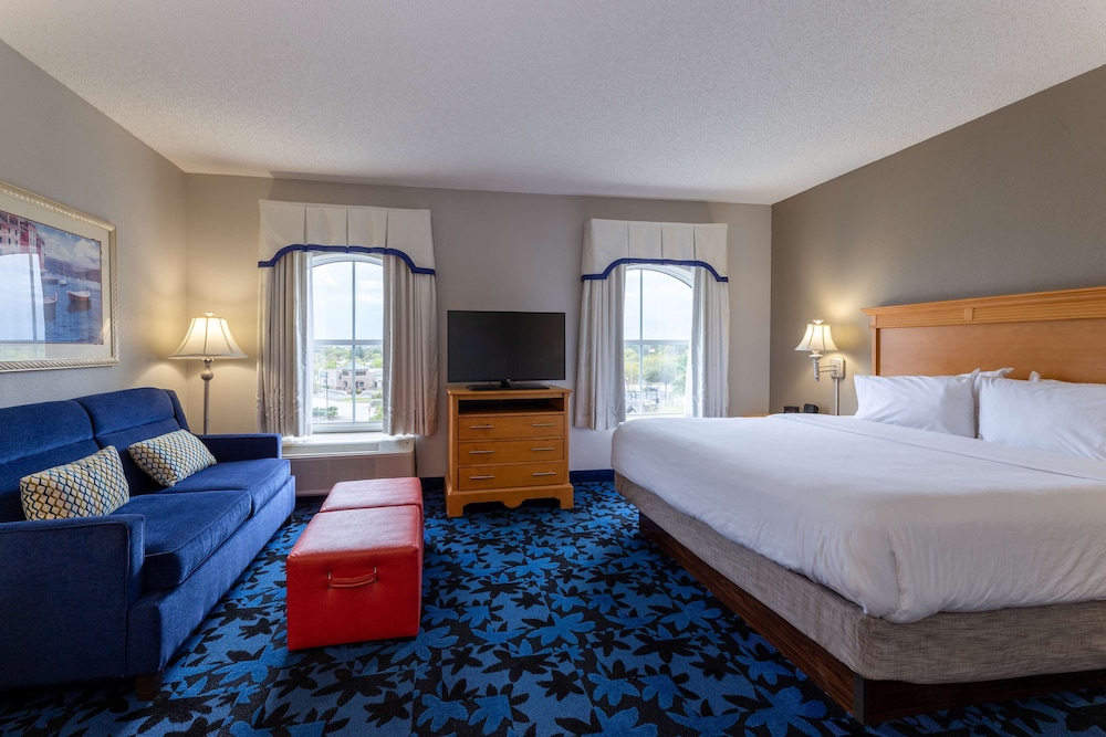 Hampton Inn & Suites Jacksonville Deerwood Park - photo 29