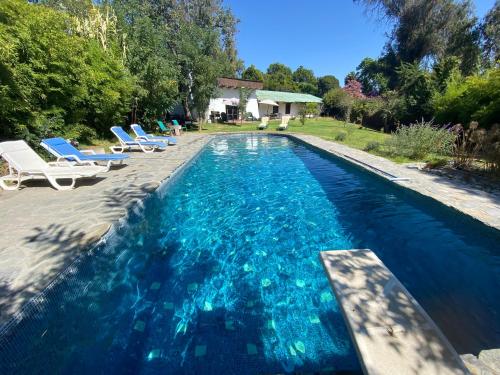 The White House by Casona Lo Aguirre El Monte RM — 4-Star Luxury Hotel in Talagante, Chile