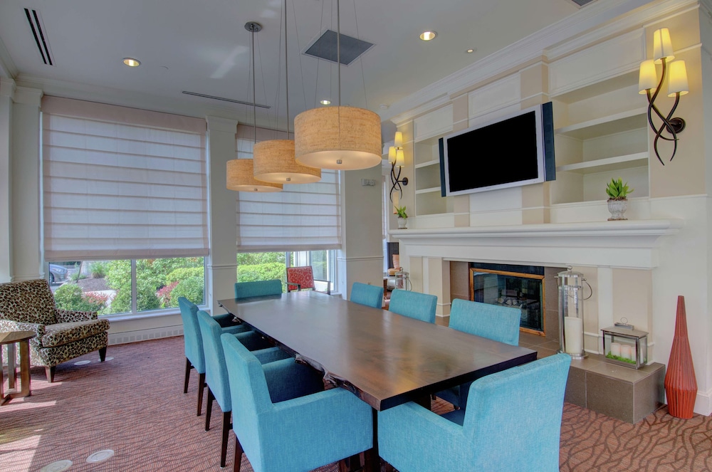 Hilton Garden Inn Norwalk - photo 2