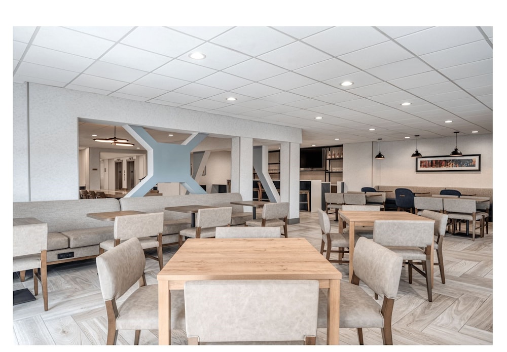 Holiday Inn Express Federal Way Seattle South by IHG - photo 54