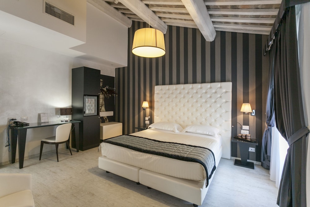 Hotel Nazionale - carbon neutral hotel in Ferrara