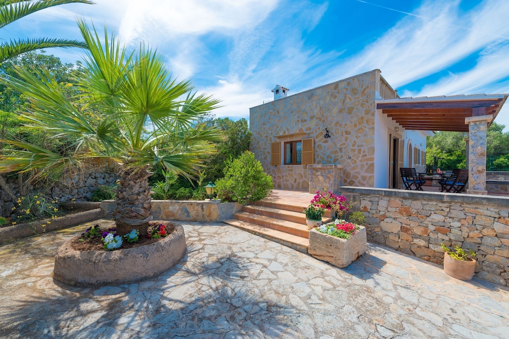 Barcelo Danus - carbon neutral hotel in Portocolom