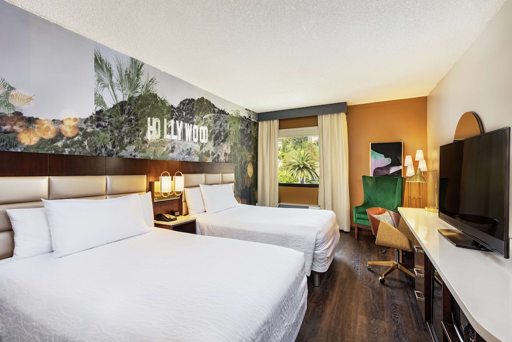 Hilton Garden Inn Los Angeles Hollywood - photo 4