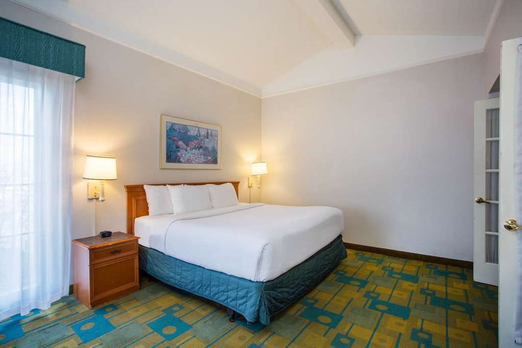 La Quinta Inn by Wyndham Norfolk Virginia Beach - photo 25