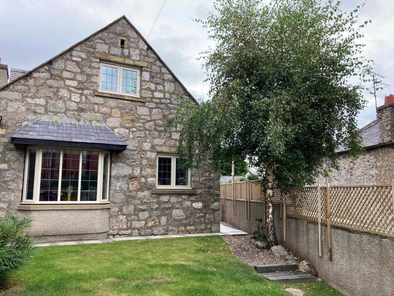 Ty Draw - carbon neutral hotel in Rhyl