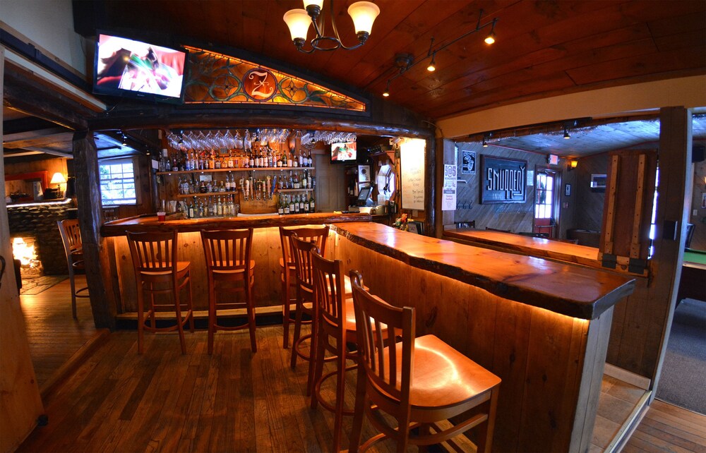 Hyde Away Inn - photo 46