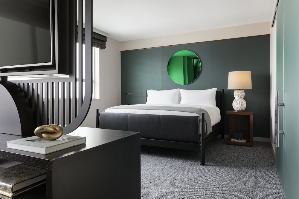 Loews Chicago O'Hare Hotel - photo 20