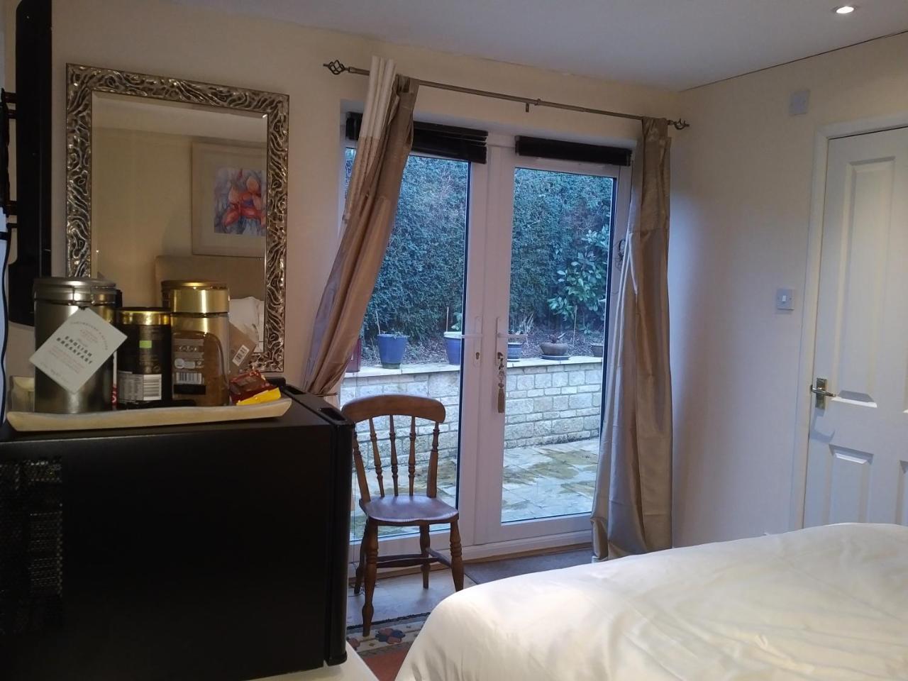 Sunny Patch — 4-Star Luxury Hotel in Stroud, United Kingdom