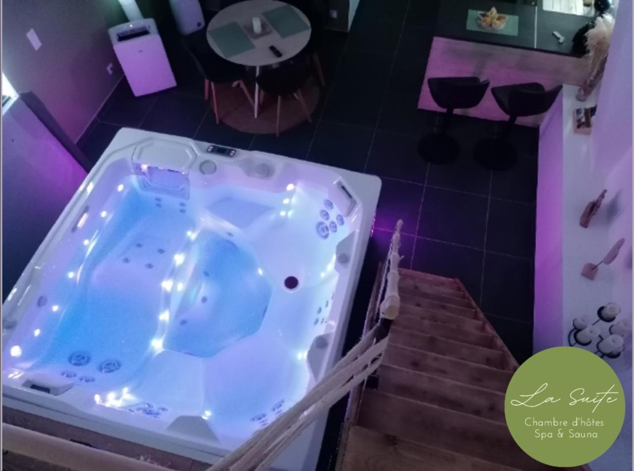 La Suite Chambre D Hotes SPA Et Sauna — 4-Star Luxury Hotel in Aire-Sur-La-Lys, France