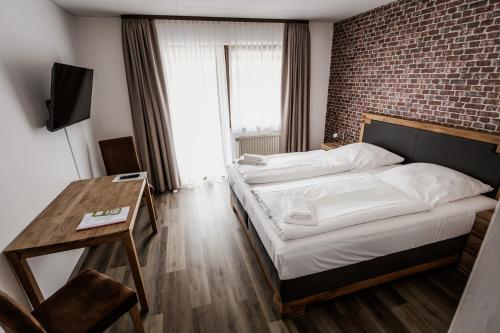 Hotel Restaurant Zum Schwalbennest — Alsfeld — photo 2