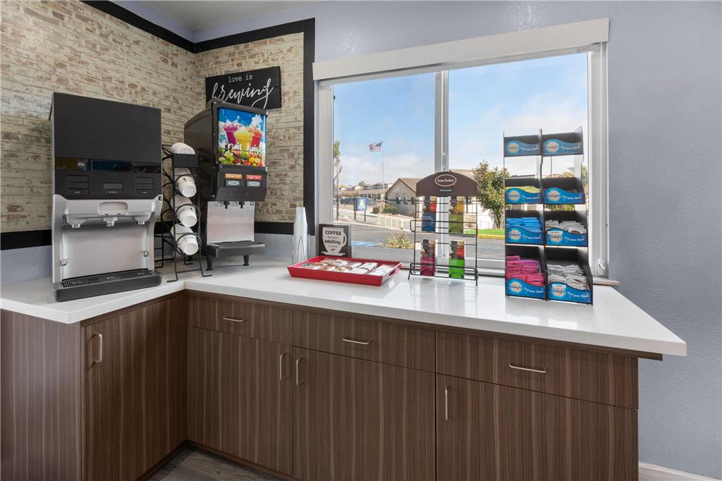 Days Inn by Wyndham Arroyo Grande Pismo Beach - photo 22