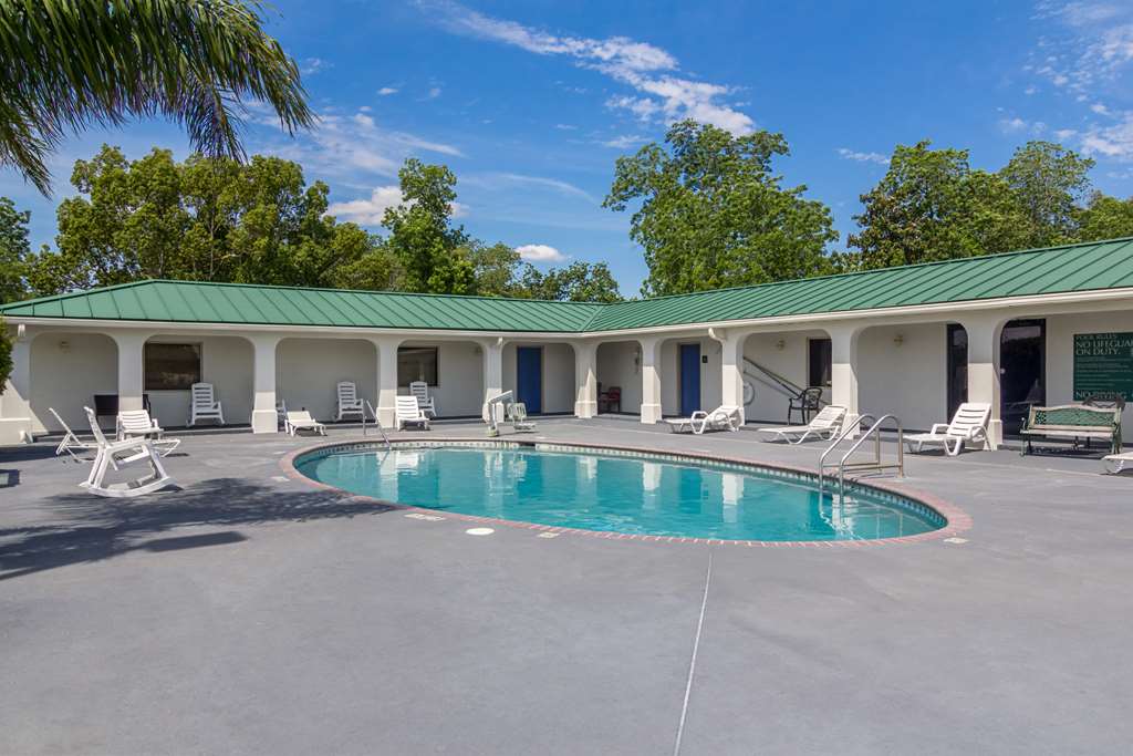 Motel 6 Waycross - photo 5