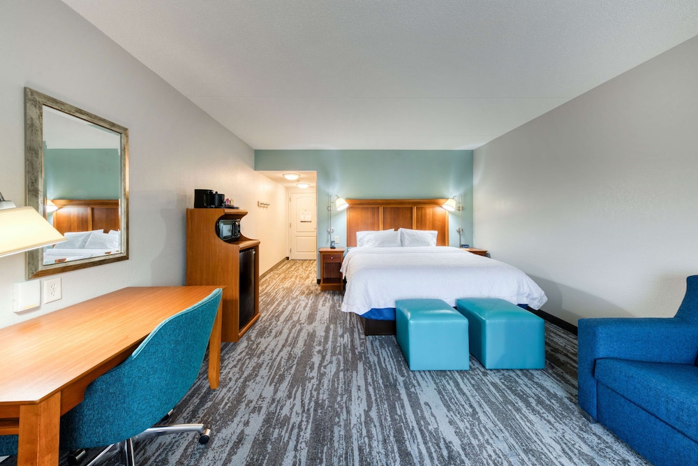 Hampton Inn Wilmington University Area Smith Creek Station - photo 20