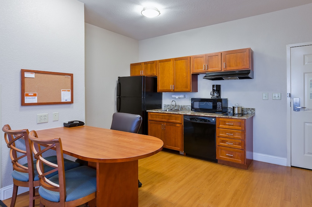Candlewood Suites Decatur Medical Center by IHG - photo 8
