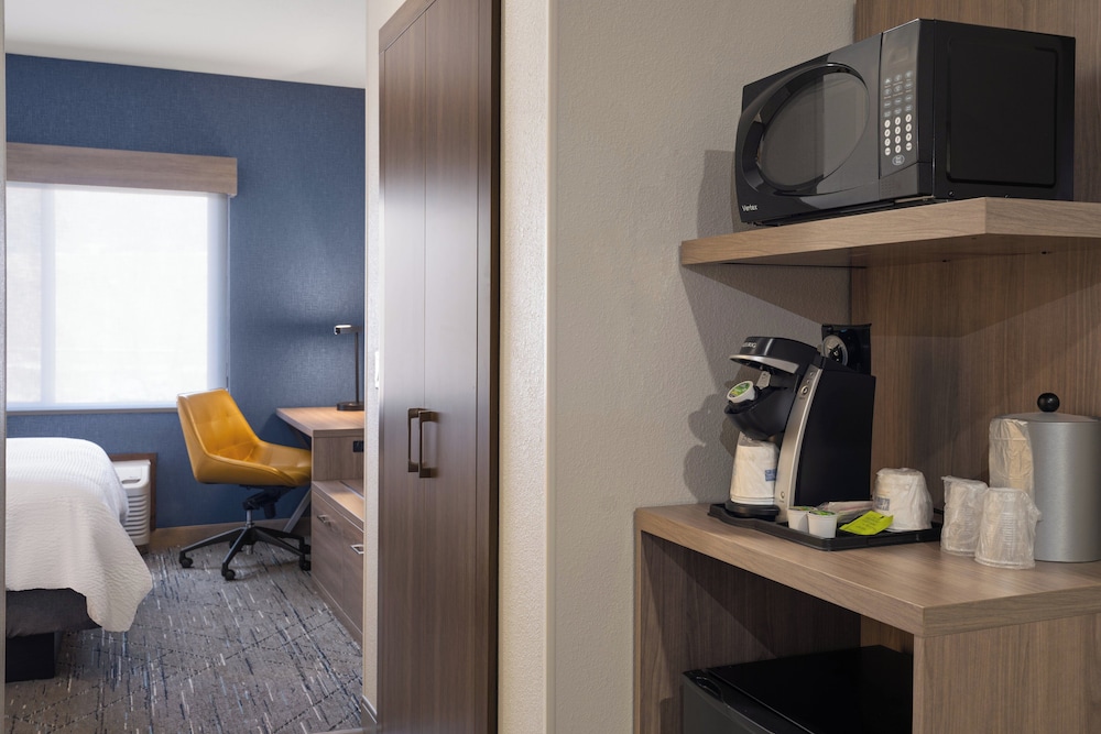 Holiday Inn Express & Suites American Fork North Provo by IHG - photo 21