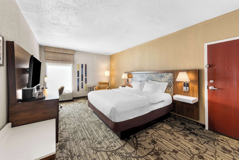 Hampton Inn Dayton Huber Heights - photo 20