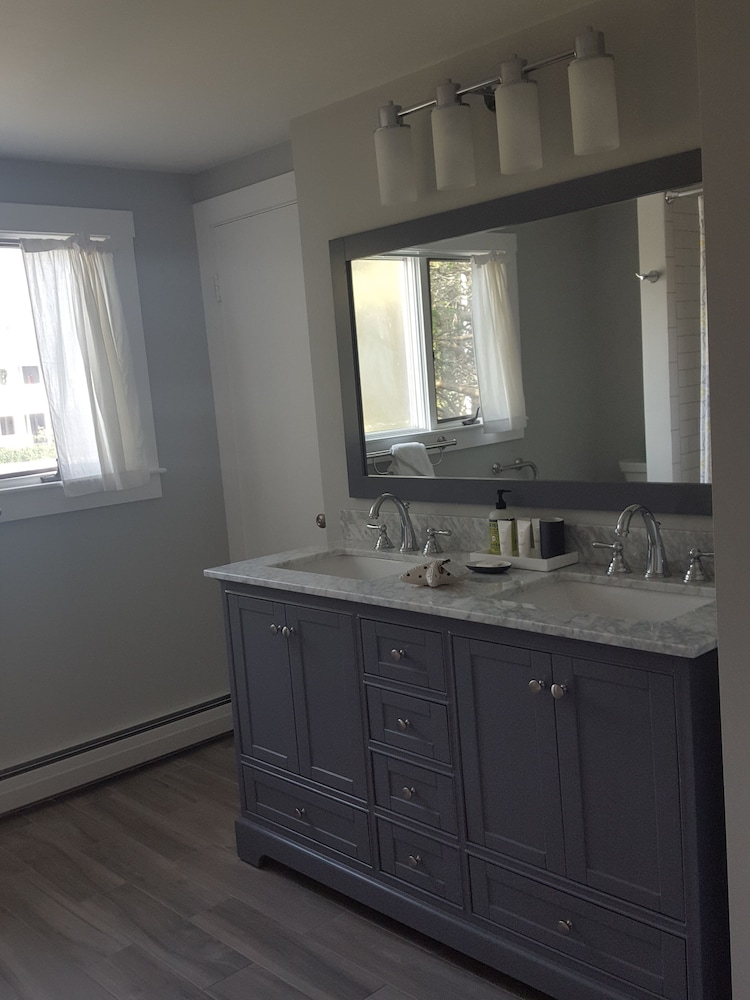 Seaglass Inn & Spa - photo 20