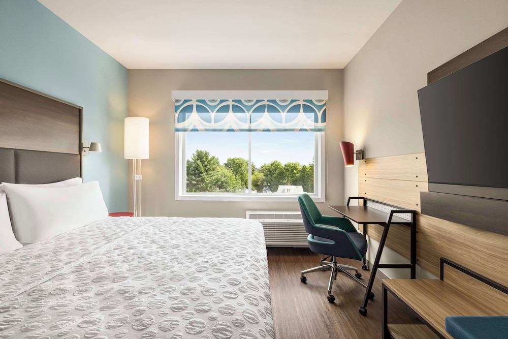 Tru by Hilton Martinsburg - photo 6