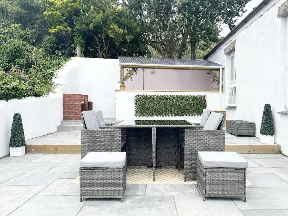 Marazion Charming Retreat for 6 with Social Garden in Marazion, United Kingdom