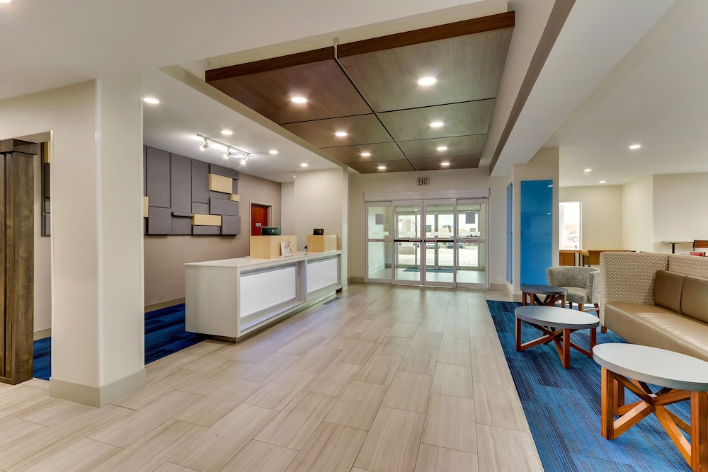 Holiday Inn Express & Suites Waxahachie by IHG - photo 49