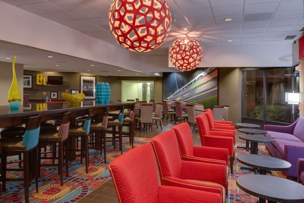 Hampton Inn Daytona Speedway - photo 52