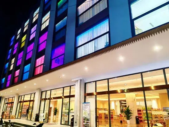 Good Beer Gas Hot Spring Hotel in Jinghong, People's Republic of China