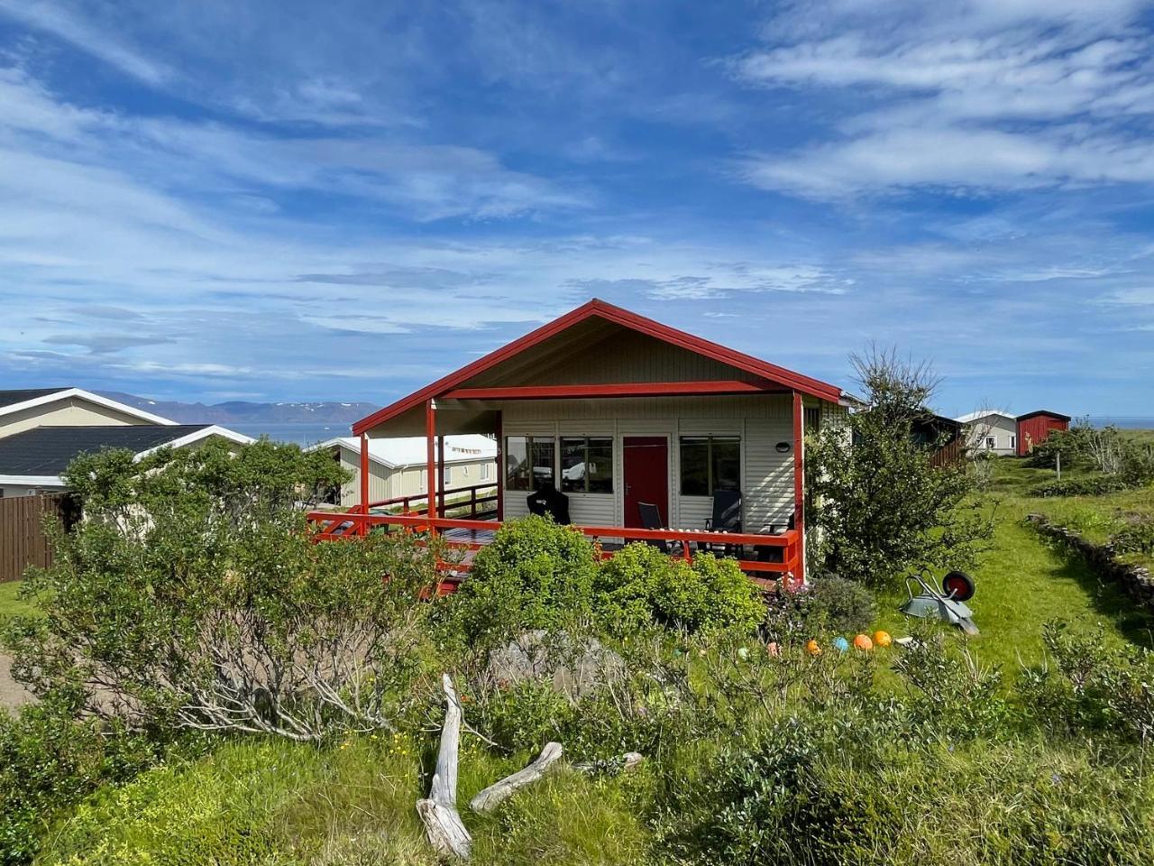Dreamy Cabin with Sea Views North Iceland