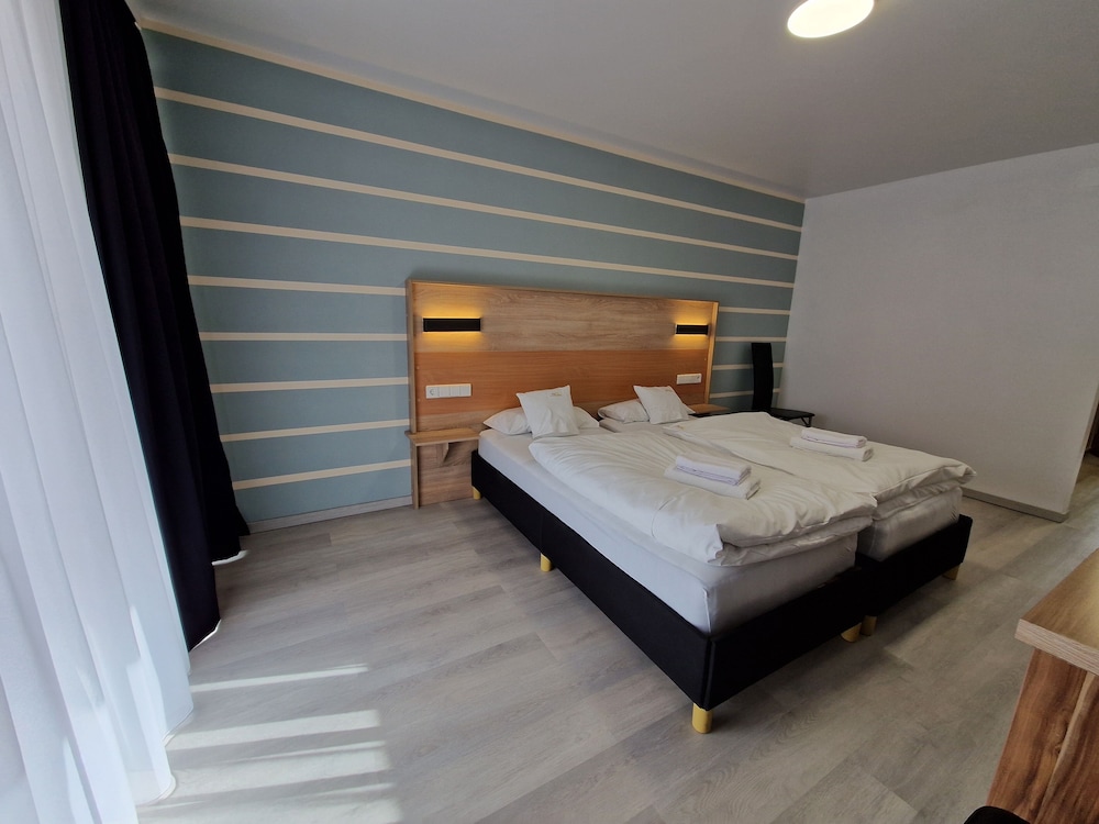 Hotel Am Kurpark — Bad Wimpfen — photo 4