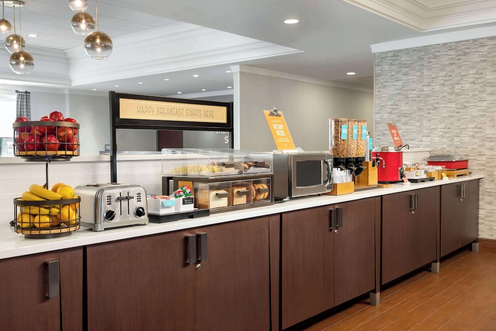 Hampton Inn by Hilton Boston Cambridge - photo 25