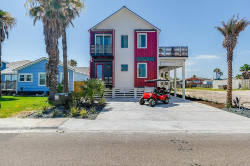Modern by the Sea Red ES1518 — 4-Star Luxury Hotel in Port Aransas, United States