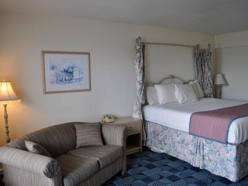 The Diplomat Family Motel - photo 3