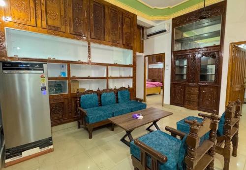 Luxury 4BHK Bunglow in Posh Colony pet-friendly hotel Patna