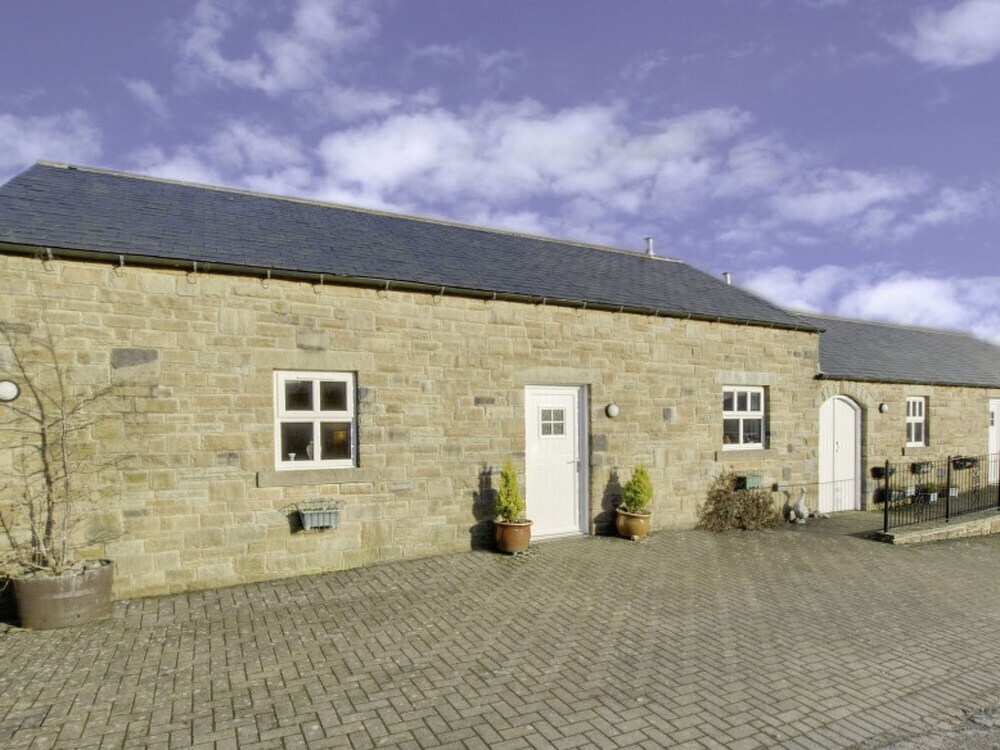 Nelly's Cottage — 5-Star Luxury Hotel in Bishop Auckland, United Kingdom