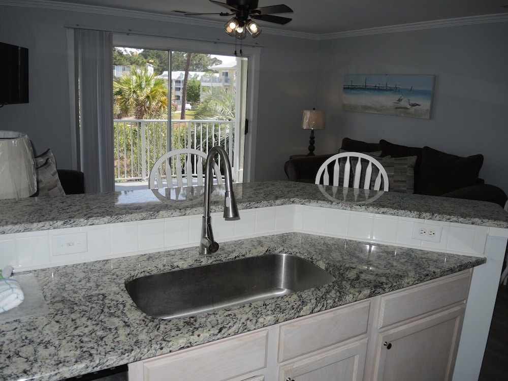 Brunswick Plantation Resort and Golf Condo 307M with Outdoor Pool by RedAwning - photo 5