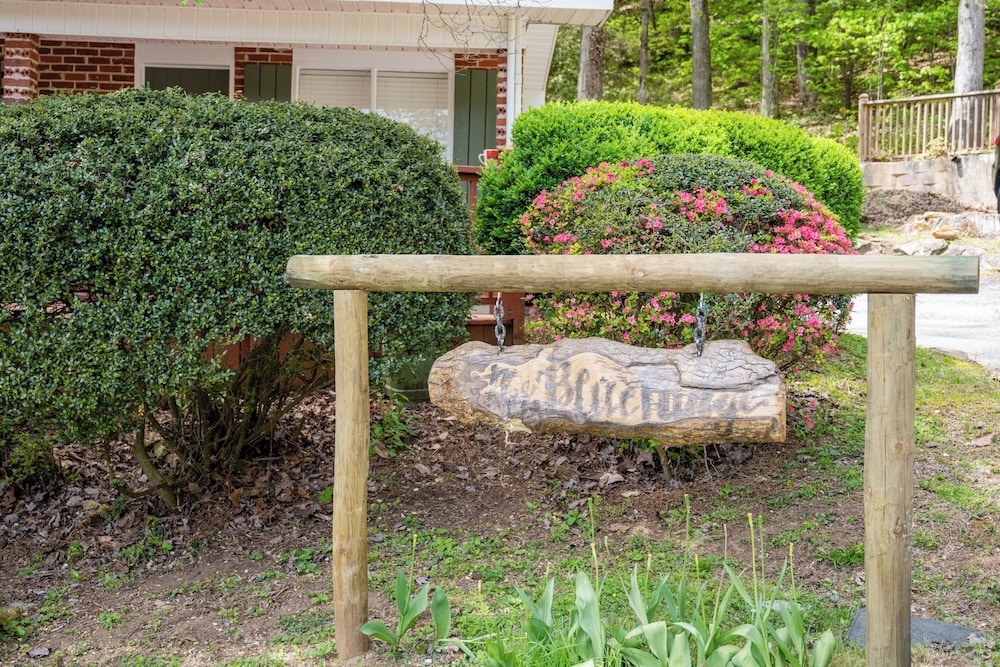 Mountain Aire Cottages & Inn - photo 61