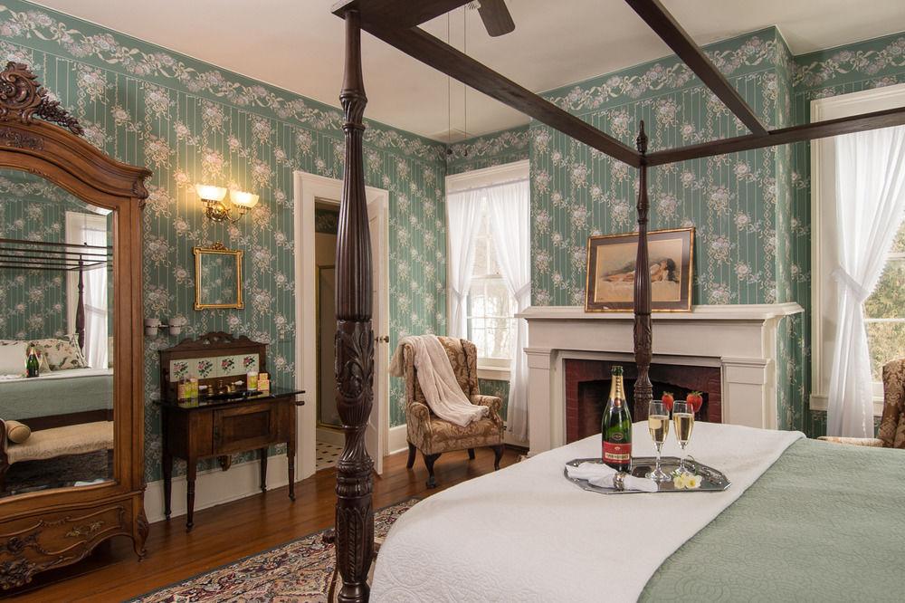 Peach Grove Inn - photo 8