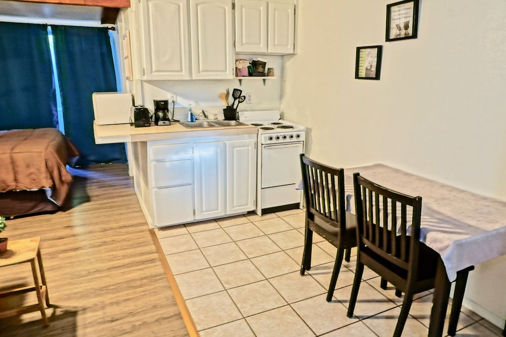 Arbor Inn Motel Oakridge - photo 12