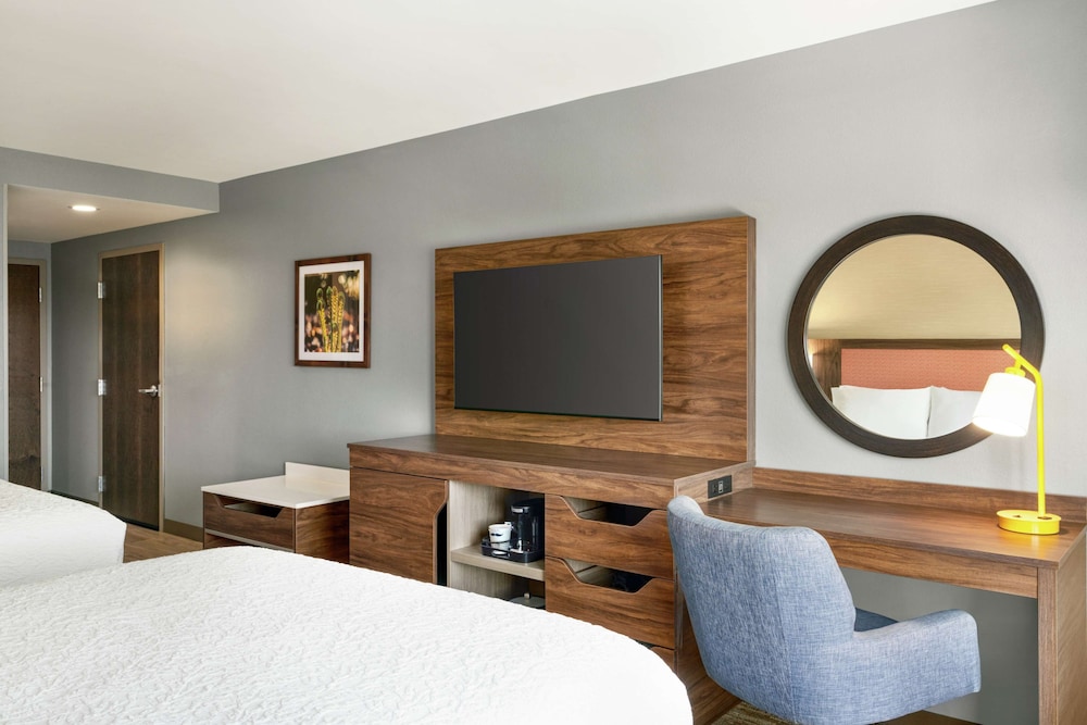 Hampton Inn & Suites Olean - photo 29
