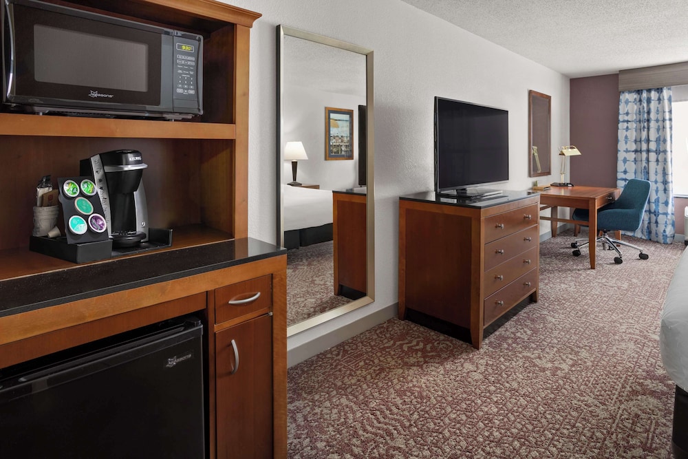 Hilton Garden Inn Milford - photo 14