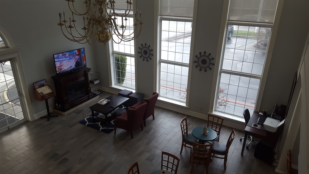 Days Inn by Wyndham Branson Near the Strip - featured photo