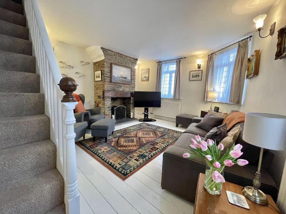 Hoop & Griffin in Deal, United Kingdom