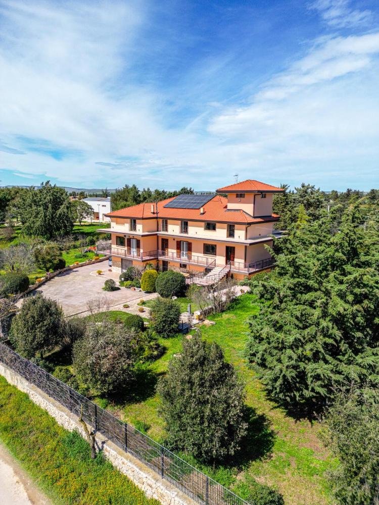 AgriBio Villa Ribes — 4-Star Luxury Hotel in Altamura, Italy