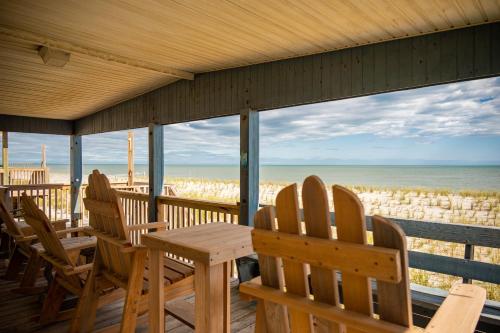 Chill'ax Inn by Oak Island Accommodations - photo 28