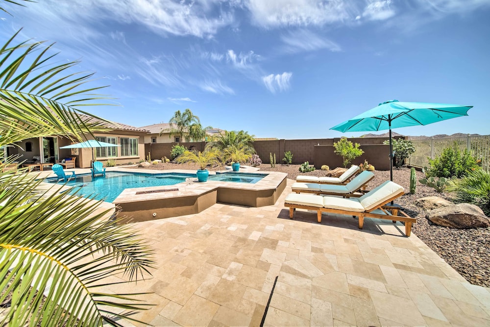 Resort Style Pool and Spa Upscale Goodyear Home - photo 27