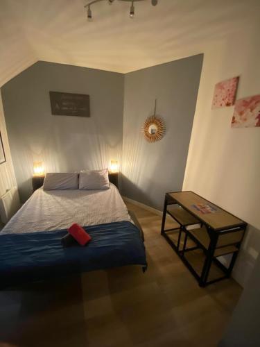 F1 Meuble Et Confortable En Cœur de Ville — hotel in Longjumeau