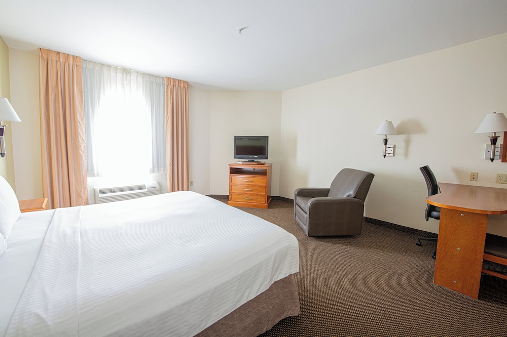 Candlewood Suites New Iberia by IHG - photo 23