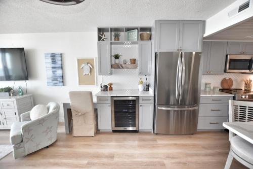 0407 Waters Edge Resort 1 Bedroom Condo by RedAwning - photo 11