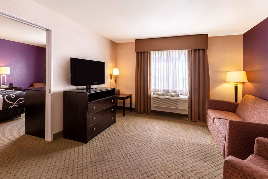 La Quinta Inn & Suites by Wyndham Spokane Valley - photo 21