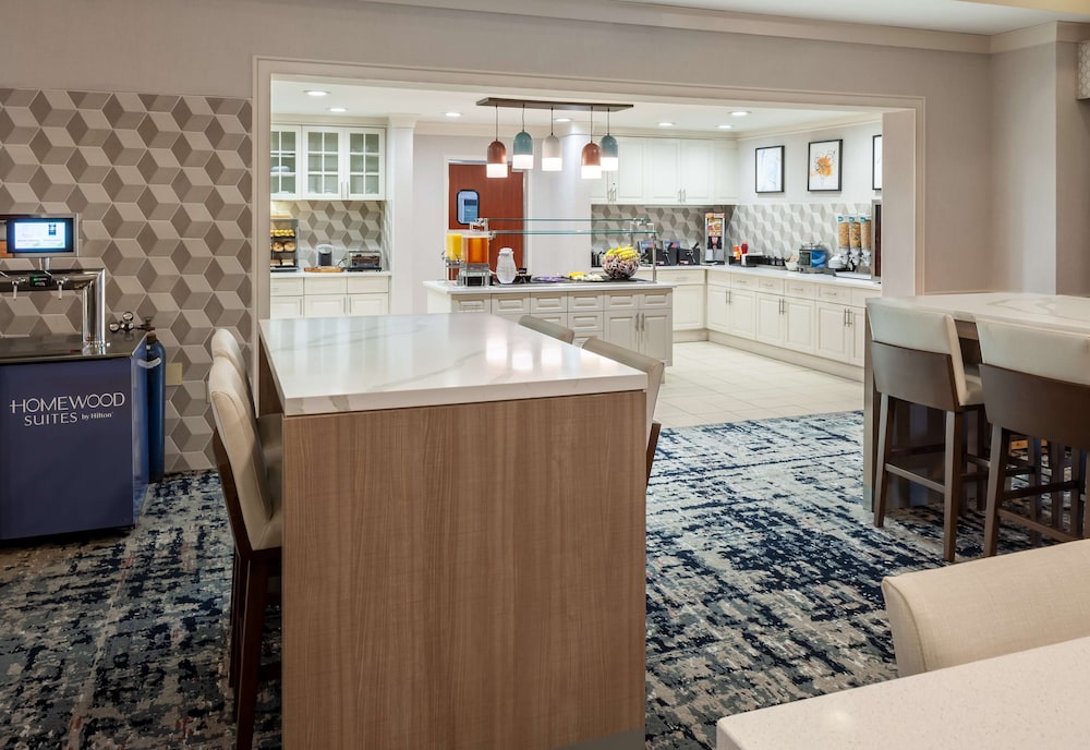 Homewood Suites by Hilton Gainesville - photo 36