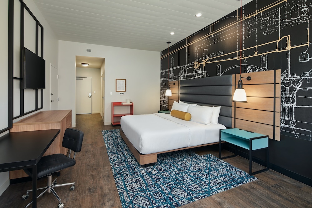 Hotel Indigo Tallahassee Collegetown by IHG - photo 22